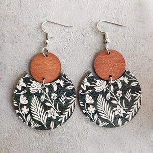 *APRICITY* Brown x Black White Floral Fashion Dangle Earrings
